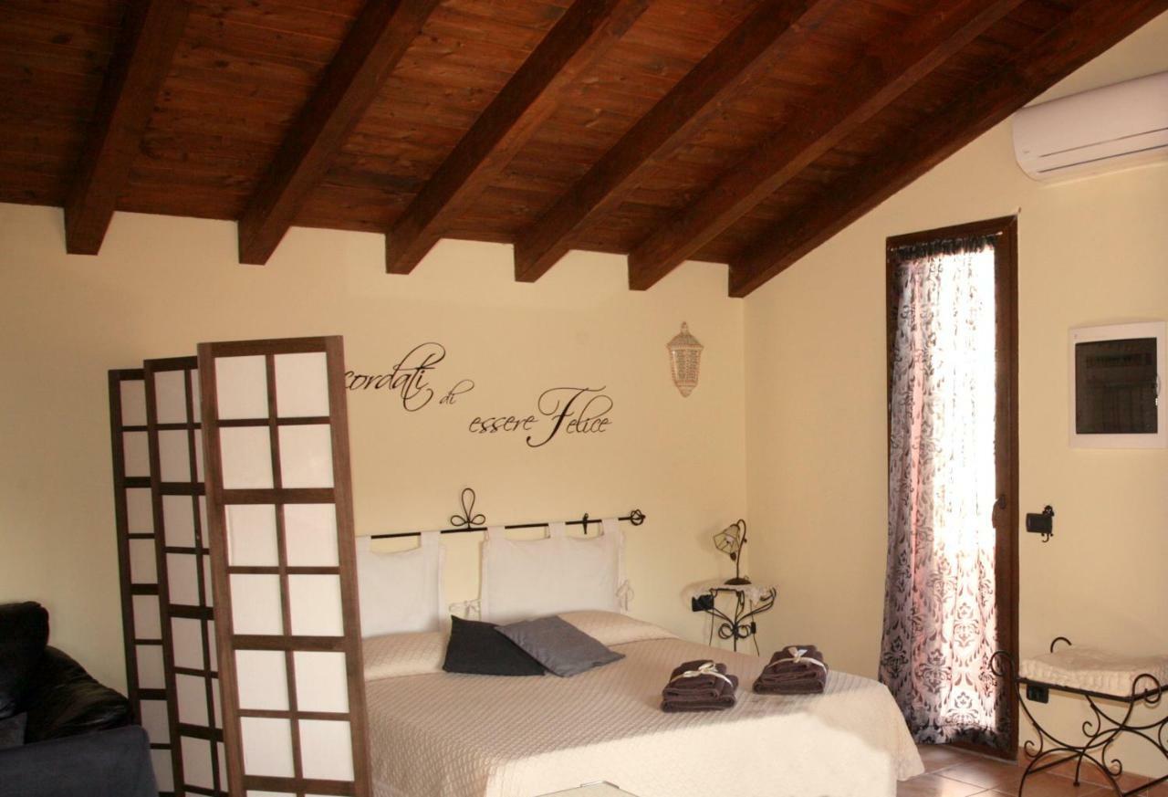 L'Isola Felice Apartment มอนเซร์ราโต ภายนอก รูปภาพ